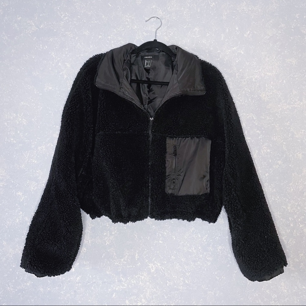 NWOT Forever 21 Faux Sherpa Shearling Cropped Jacket